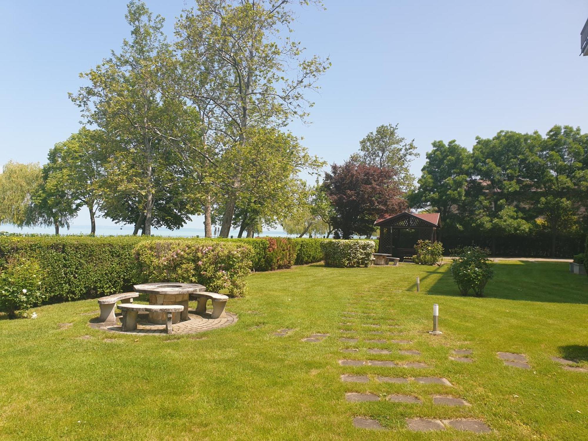 Balaton Lakeside Residence Siofok Dış mekan fotoğraf